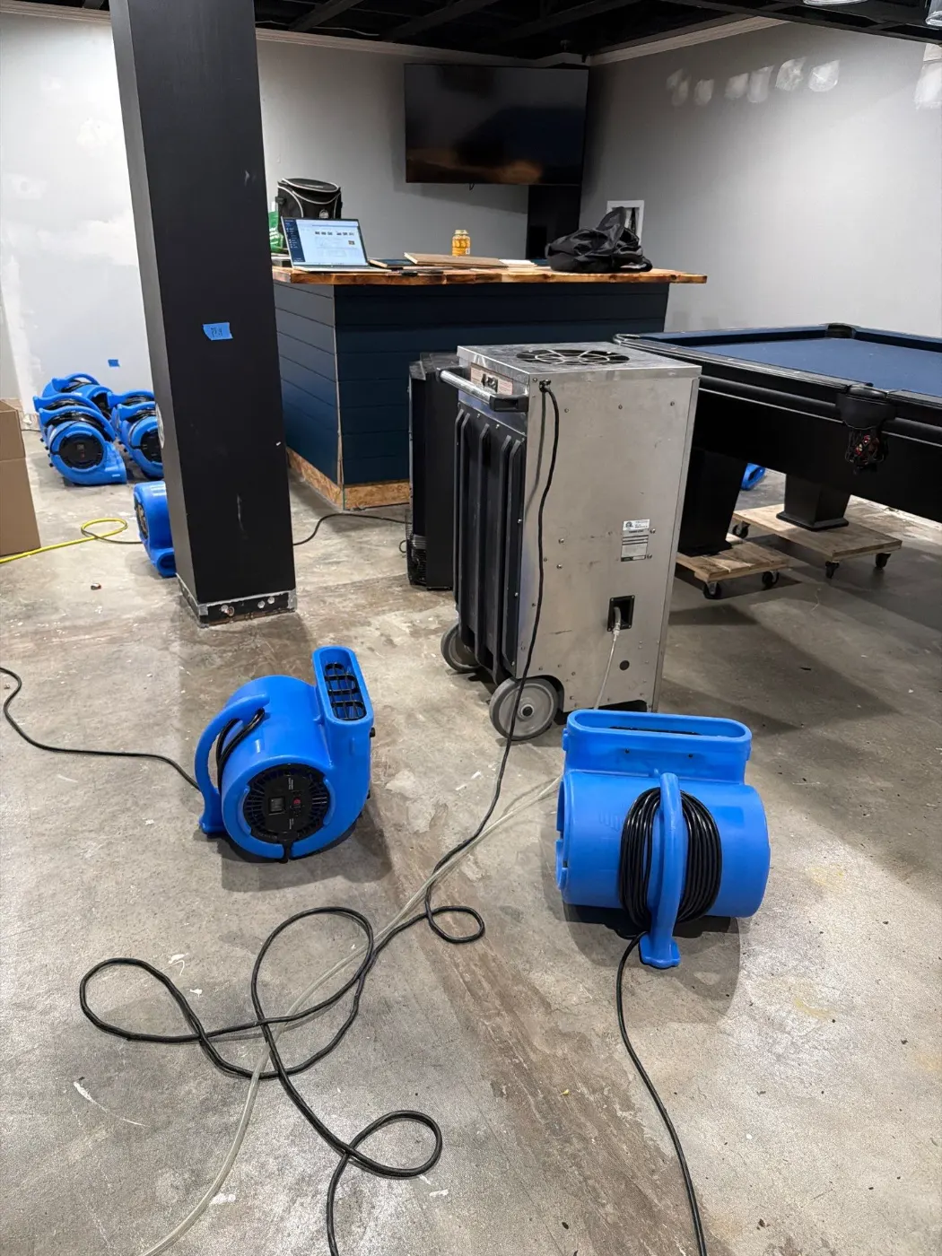 Commercial water mitigation in Foster Estates, Indiana